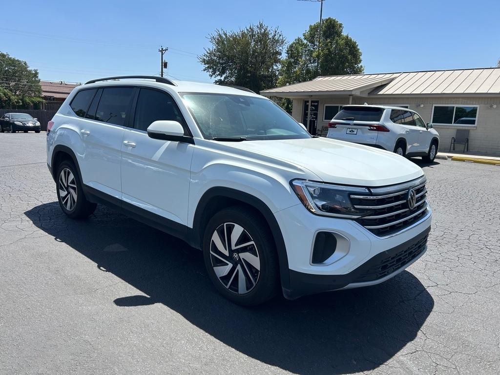 Volkswagen Atlas 2.0T SE w/Technology FWD 2025