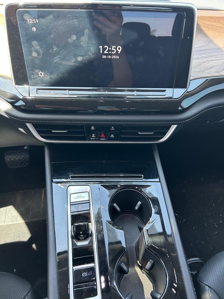Volkswagen Atlas 2.0T SE w/Technology FWD 2025