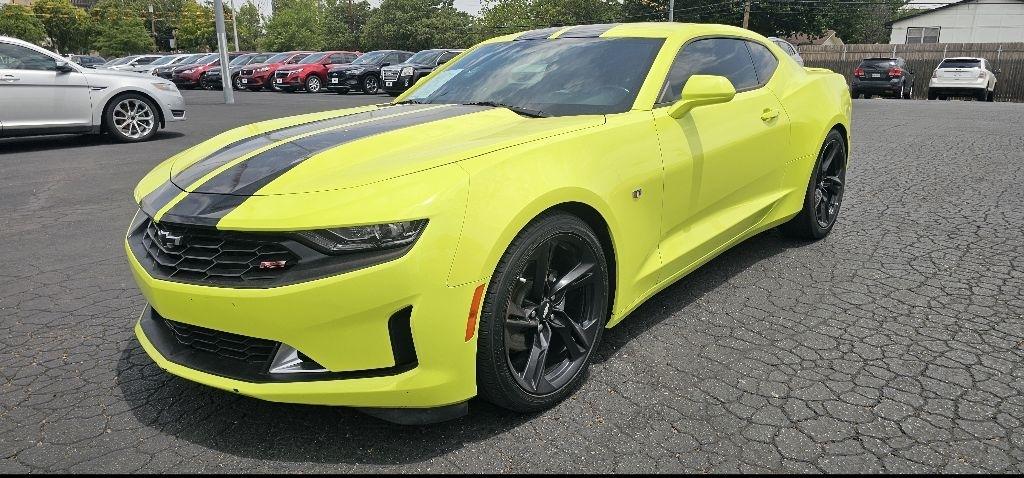 Chevrolet Camaro 2dr Cpe 2LT 2019
