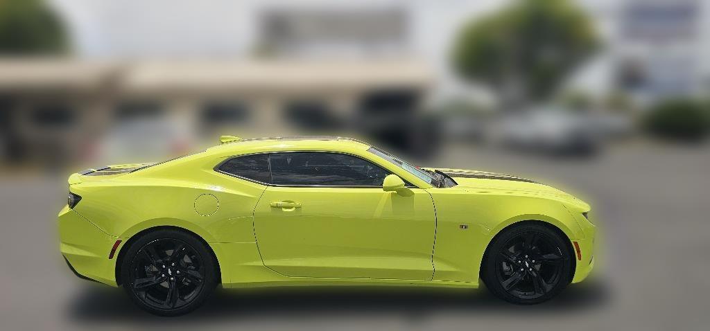2019 Chevrolet Camaro 2dr Cpe 2LT