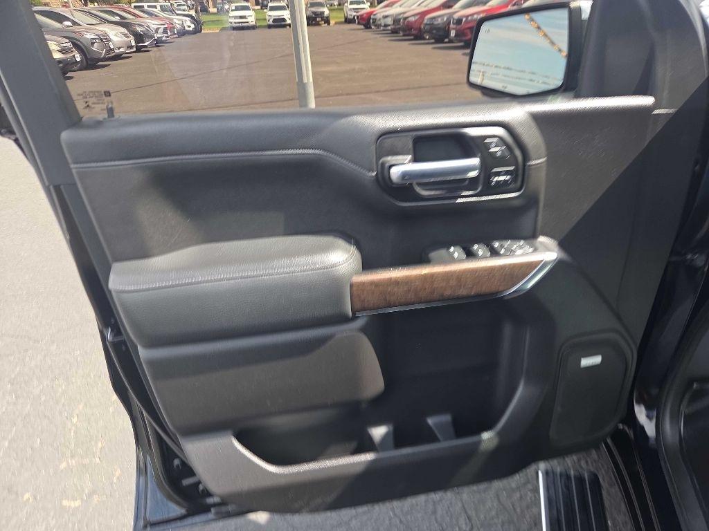 GMC Sierra 1500 4WD Crew Cab 147" Denali 2021