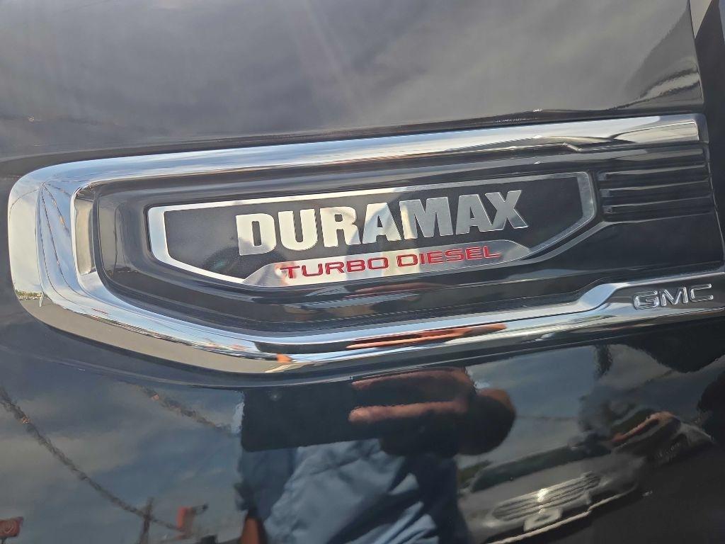 GMC Sierra 1500 4WD Crew Cab 147" Denali 2021