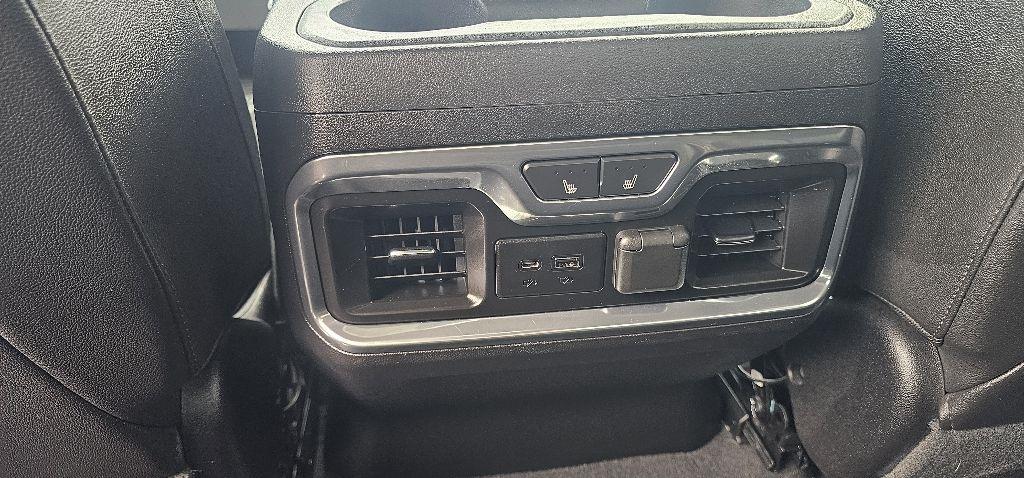 GMC Sierra 1500 4WD Crew Cab 147" SLT 2019