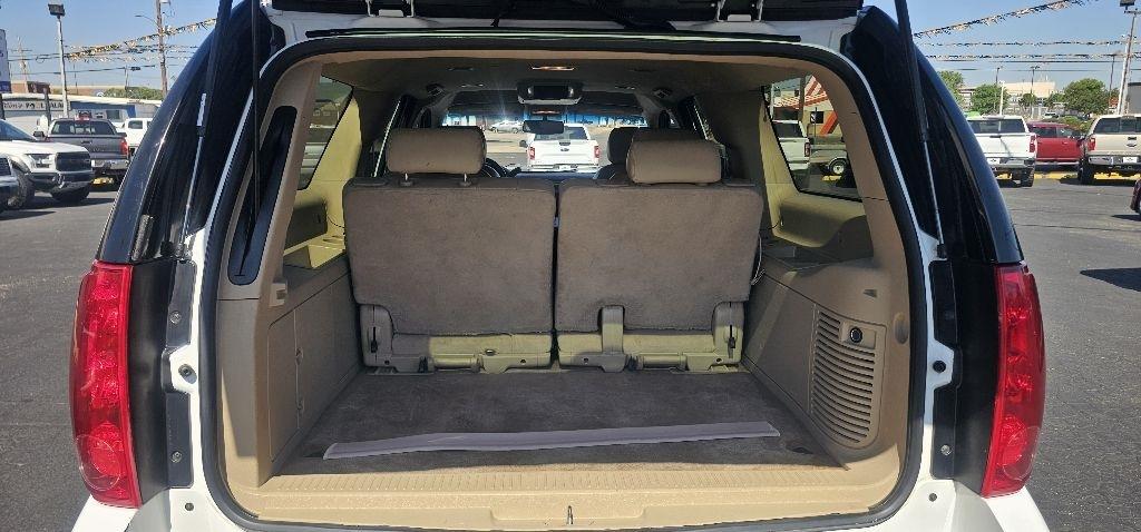 GMC Yukon XL 4WD 4dr 1500 SLT 2010