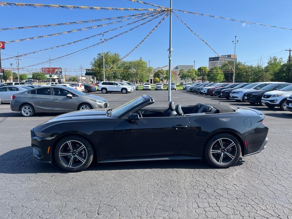 Ford Mustang EcoBoost Convertible 2025
