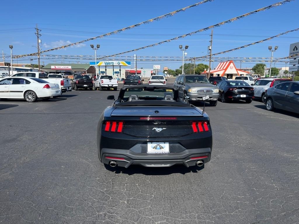 Ford Mustang EcoBoost Convertible 2025