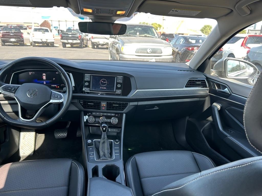 Volkswagen Jetta SE Auto 2024