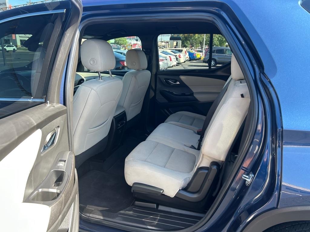 Chevrolet Traverse FWD 4dr LS w/1LS 2022