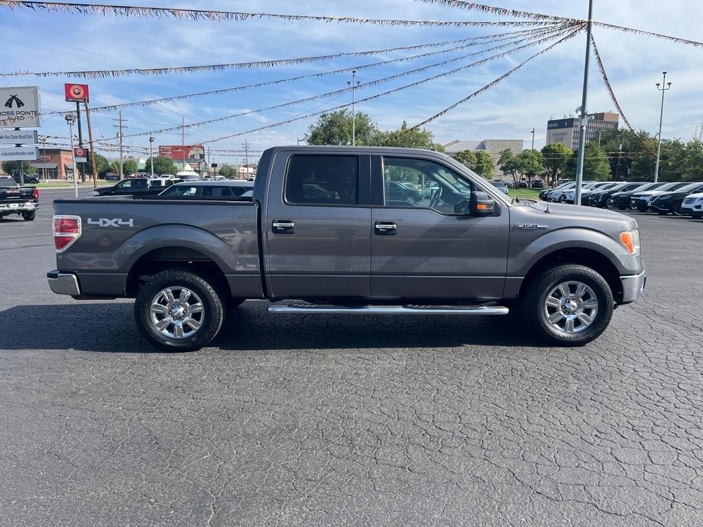 Ford F-150 4WD SuperCrew 145" Platinum 2011