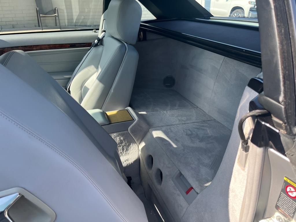 Mercedes-Benz SL-Class 2dr Roadster 5.0L 2001
