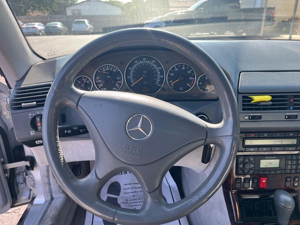 Mercedes-Benz SL-Class 2dr Roadster 5.0L 2001