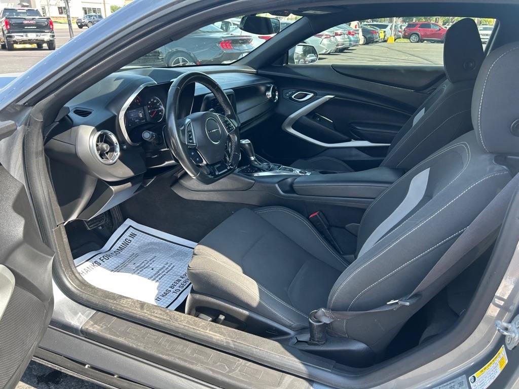 Chevrolet Camaro 2dr Cpe 1LT 2020