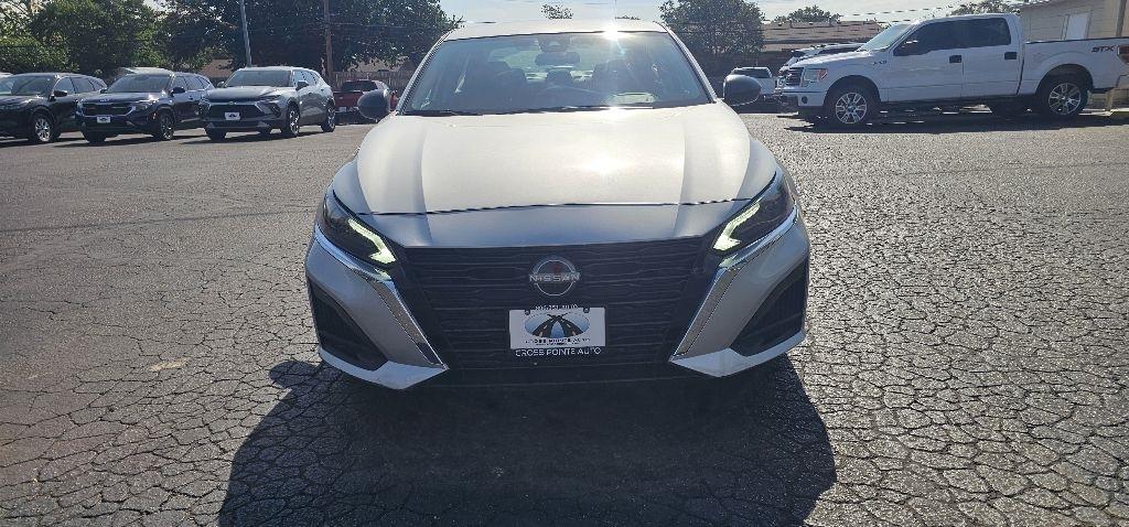 Nissan Altima 2.5 SV Sedan 2024