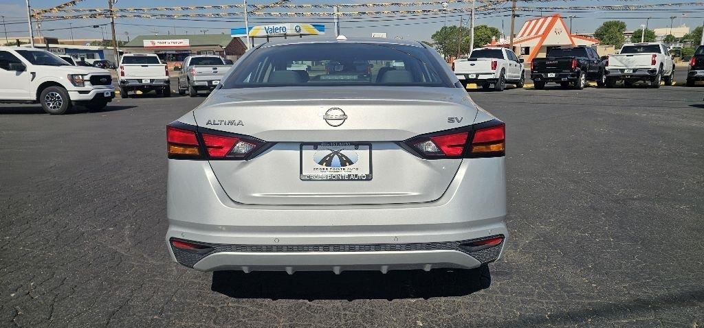 Nissan Altima 2.5 SV Sedan 2024