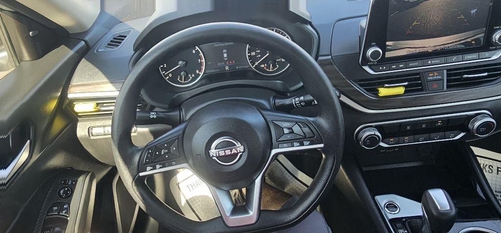 Nissan Altima 2.5 SV Sedan 2024