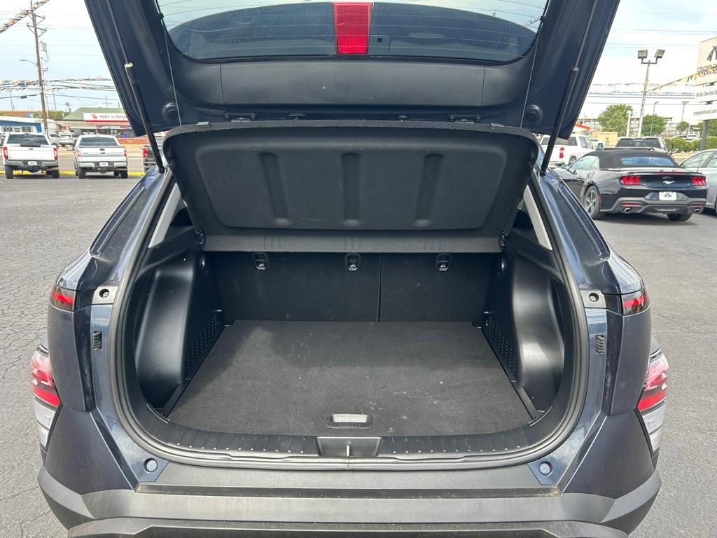 Hyundai Kona SEL FWD 2025