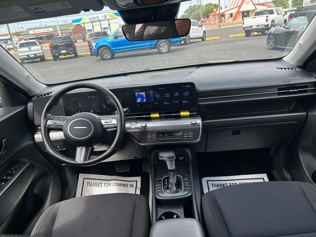 Hyundai Kona SEL FWD 2025