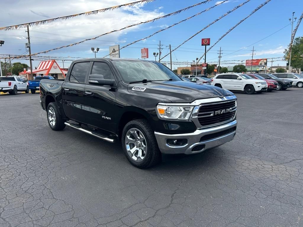 RAM 1500 Big Horn 4x4 Crew Cab 5'7" Box 2020