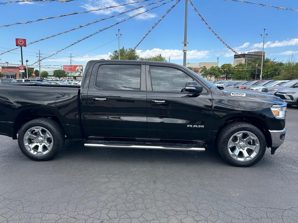 RAM 1500 Big Horn 4x4 Crew Cab 5'7" Box 2020