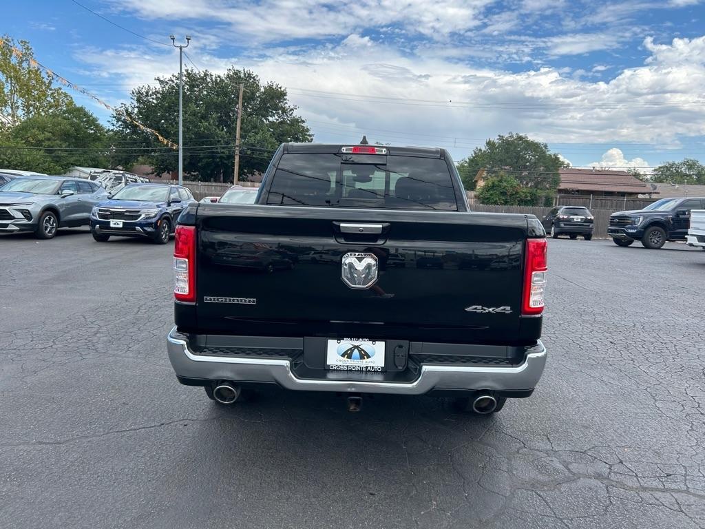 RAM 1500 Big Horn 4x4 Crew Cab 5'7" Box 2020