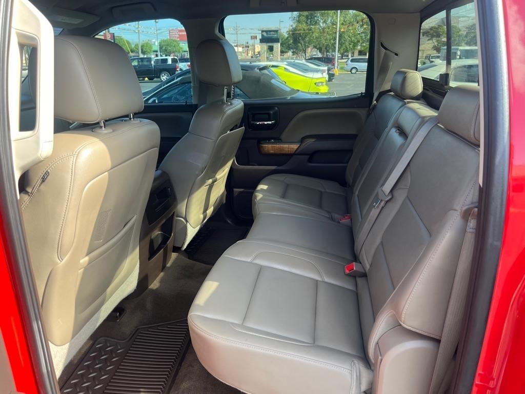 GMC Sierra 1500 4WD Crew Cab 143.5" SLT 2015