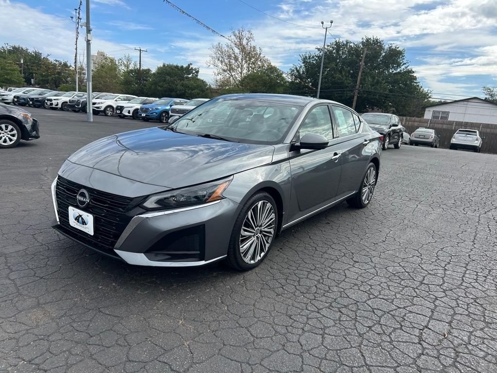 Nissan Altima 2.5 SL AWD Sedan 2023