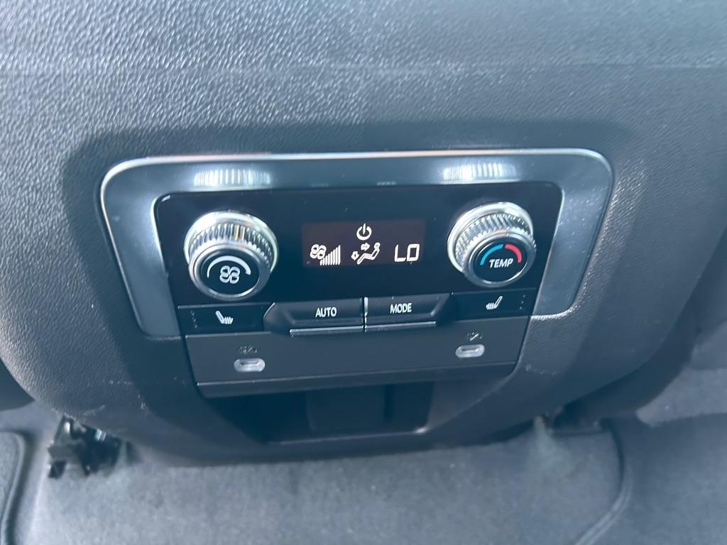 GMC Yukon 4WD 4dr AT4 2023