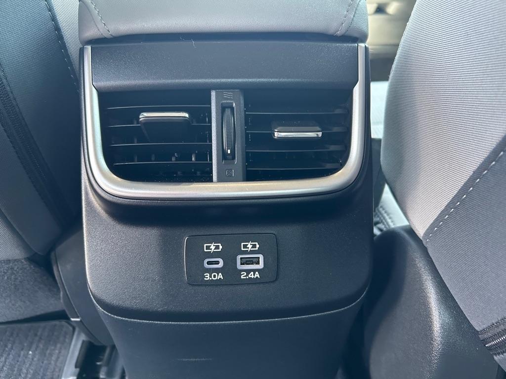 Subaru Legacy Premium AWD 2024