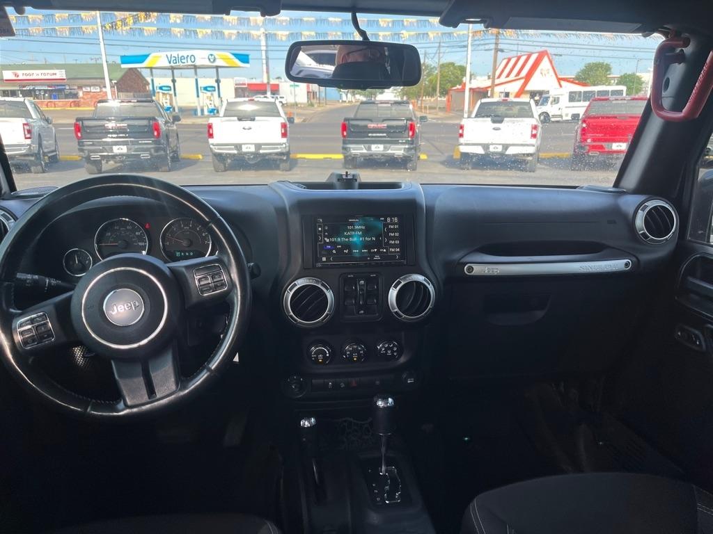 Jeep Wrangler Unlimited 4WD 4dr Sahara 2015