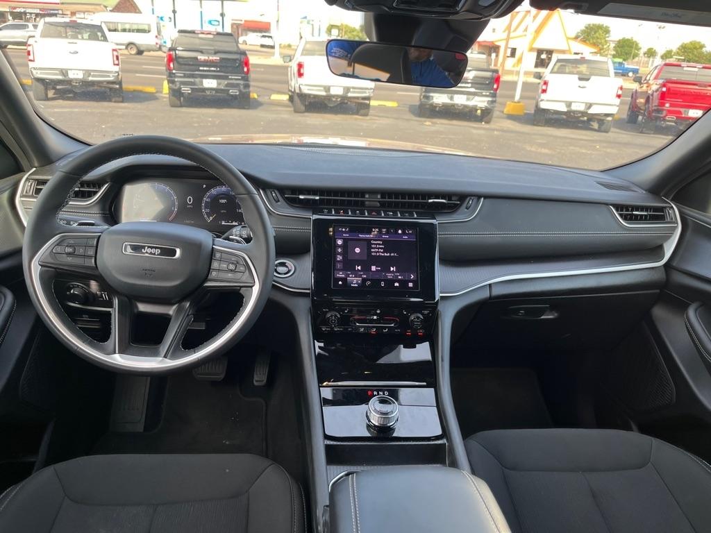 Jeep Grand Cherokee L Laredo X 4x2 2025