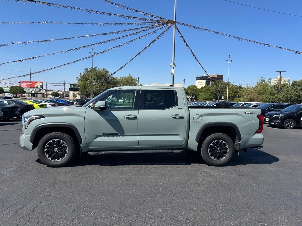 Toyota Tundra 2WD SR5 CrewMax 5.5' Bed (Natl) 2022