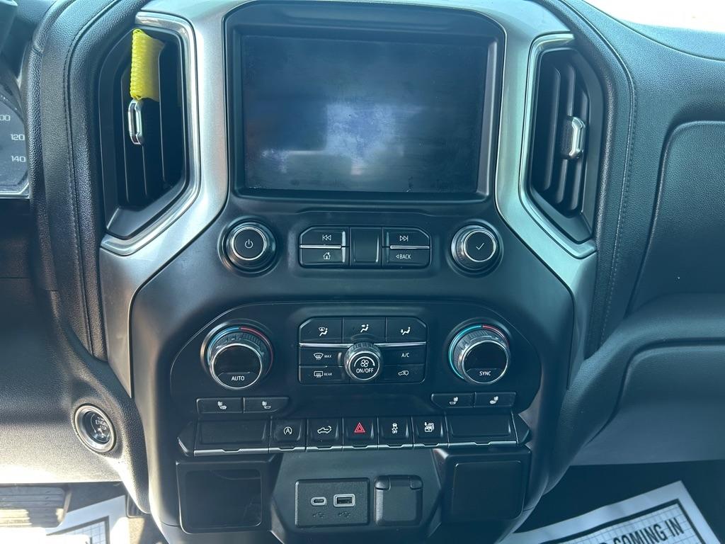 Chevrolet Silverado 1500 4WD Crew Cab 147" RST 2020