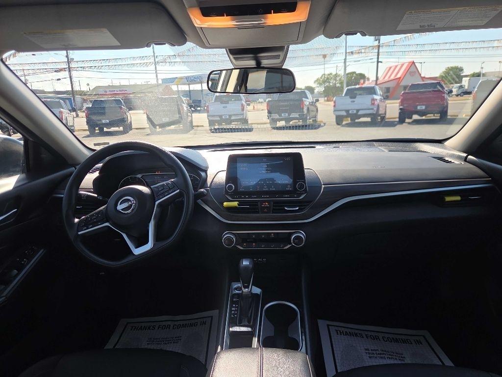 Nissan Altima 2.5 SV Sedan 2024