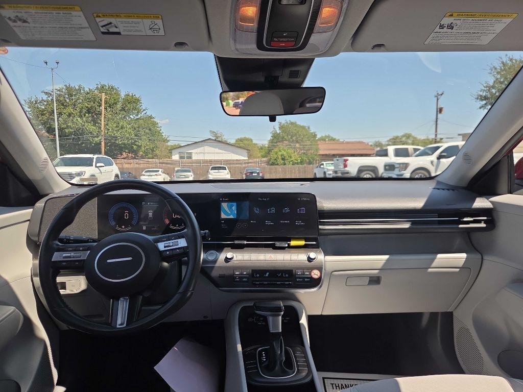 Hyundai Kona SEL FWD 2025