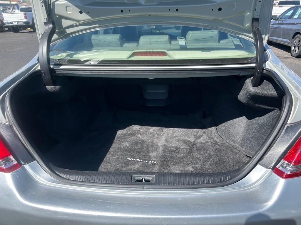 Toyota Avalon 4dr Sdn Touring (Natl) 2005