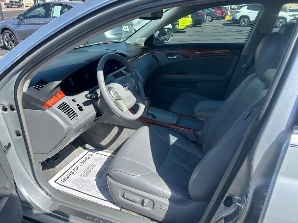 Toyota Avalon 4dr Sdn Touring (Natl) 2005