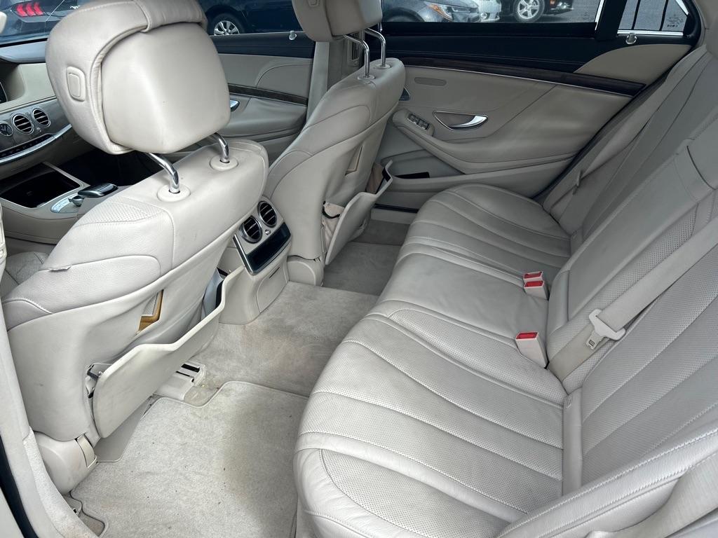 Mercedes-Benz S-Class 4dr Sdn S 550 4MATIC 2015