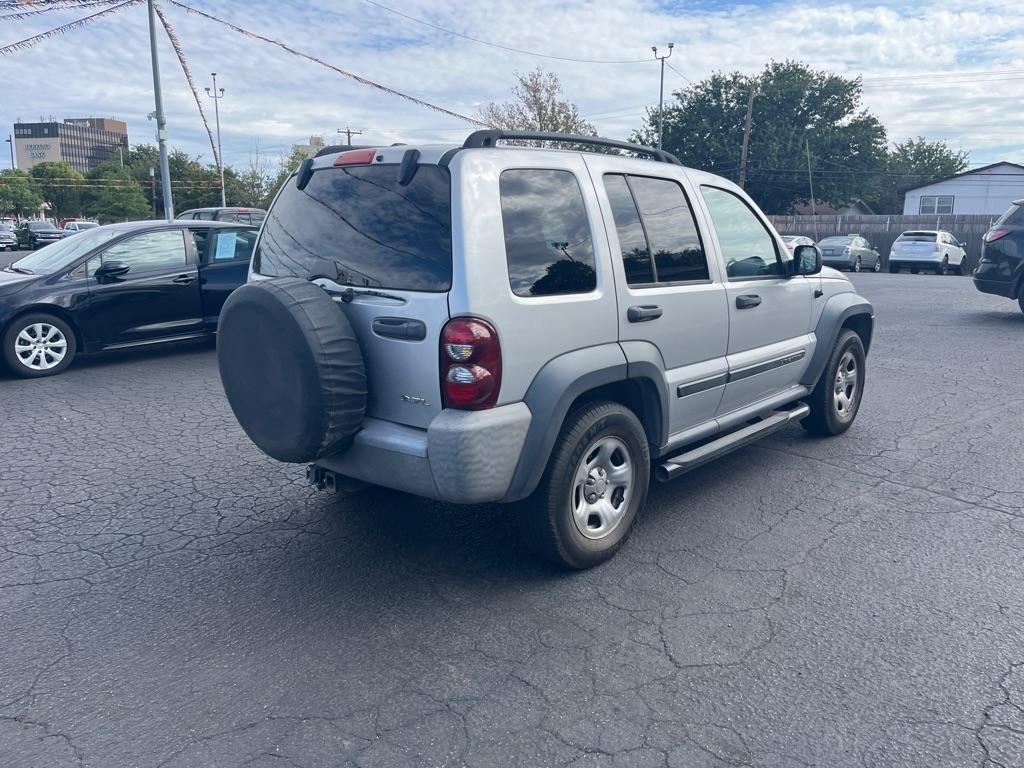Jeep Liberty 4dr Sport 4WD 2006