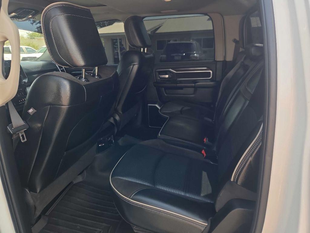 RAM 2500 Laramie 4x4 Crew Cab 6'4" Box 2023