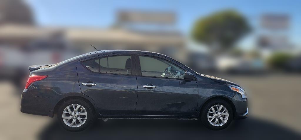 2017 Nissan Versa Sedan SV CVT