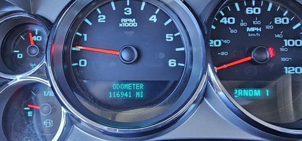GMC Sierra 2500HD 2WD Reg Cab 133.7" Work Truck 2011