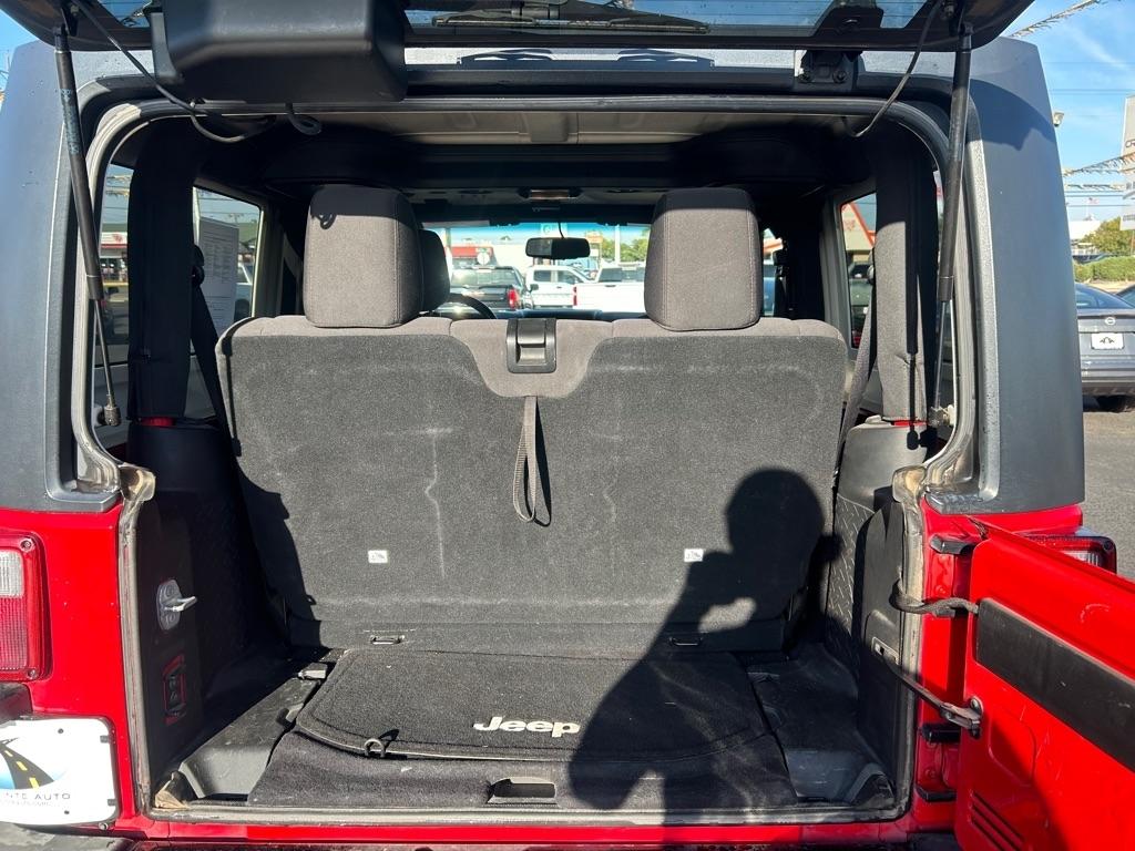Jeep Wrangler 4WD 2dr Willys Wheeler 2016