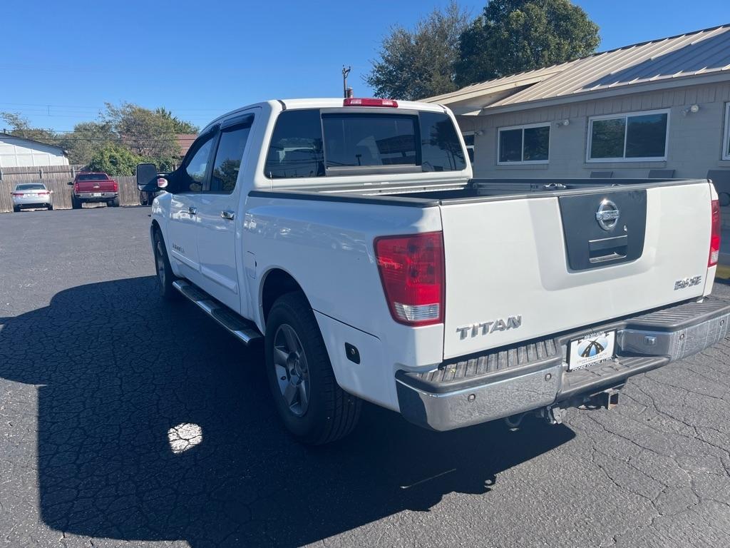 Nissan Titan SE Crew Cab 2WD 2005