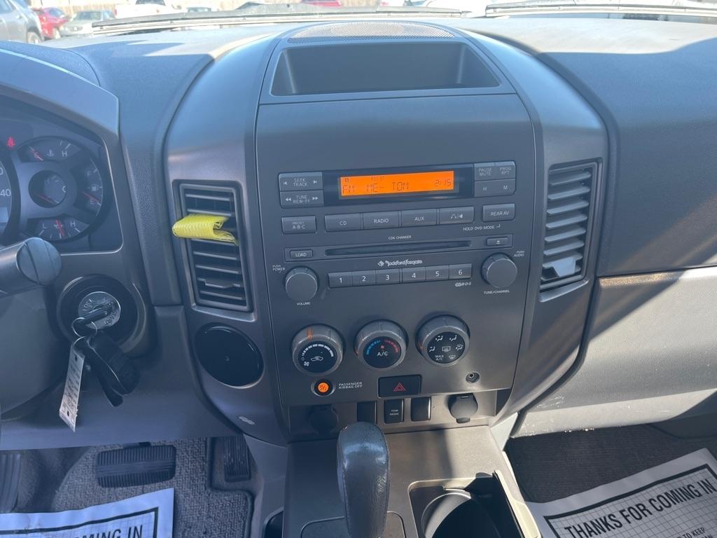 Nissan Titan SE Crew Cab 2WD 2005