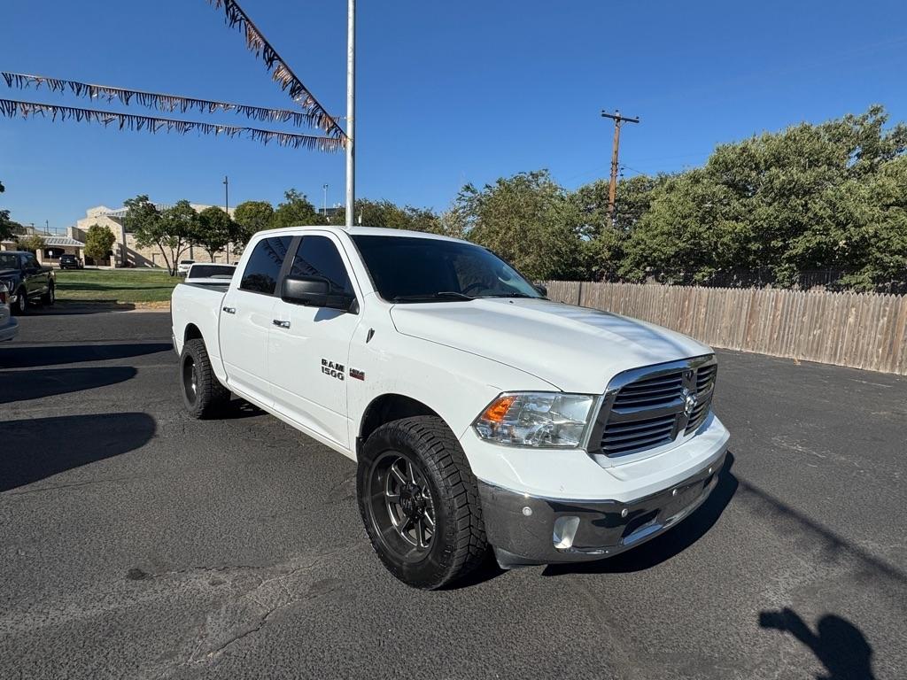 RAM 1500 Lone Star 4x2 Crew Cab 5'7" Box 2017