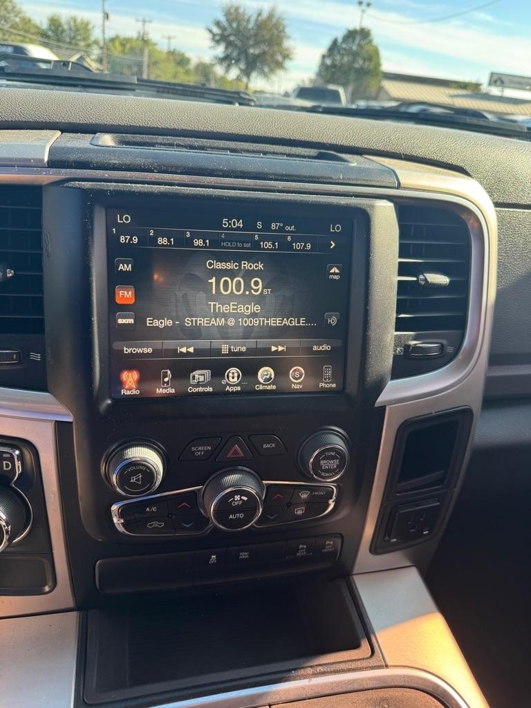 RAM 1500 Lone Star 4x2 Crew Cab 5'7" Box 2017