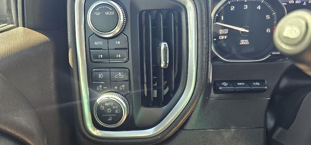 GMC Sierra 1500 4WD Crew Cab 147" Denali 2020