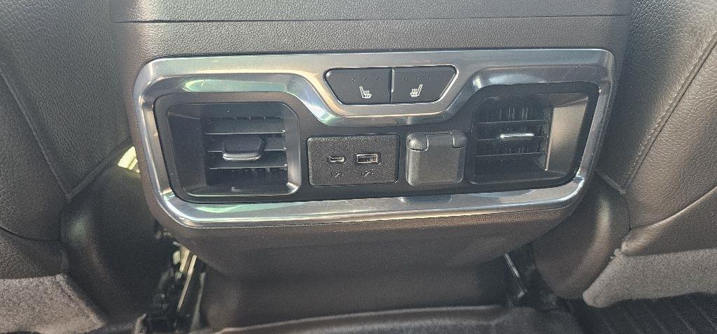 GMC Sierra 1500 4WD Crew Cab 147" Denali 2020
