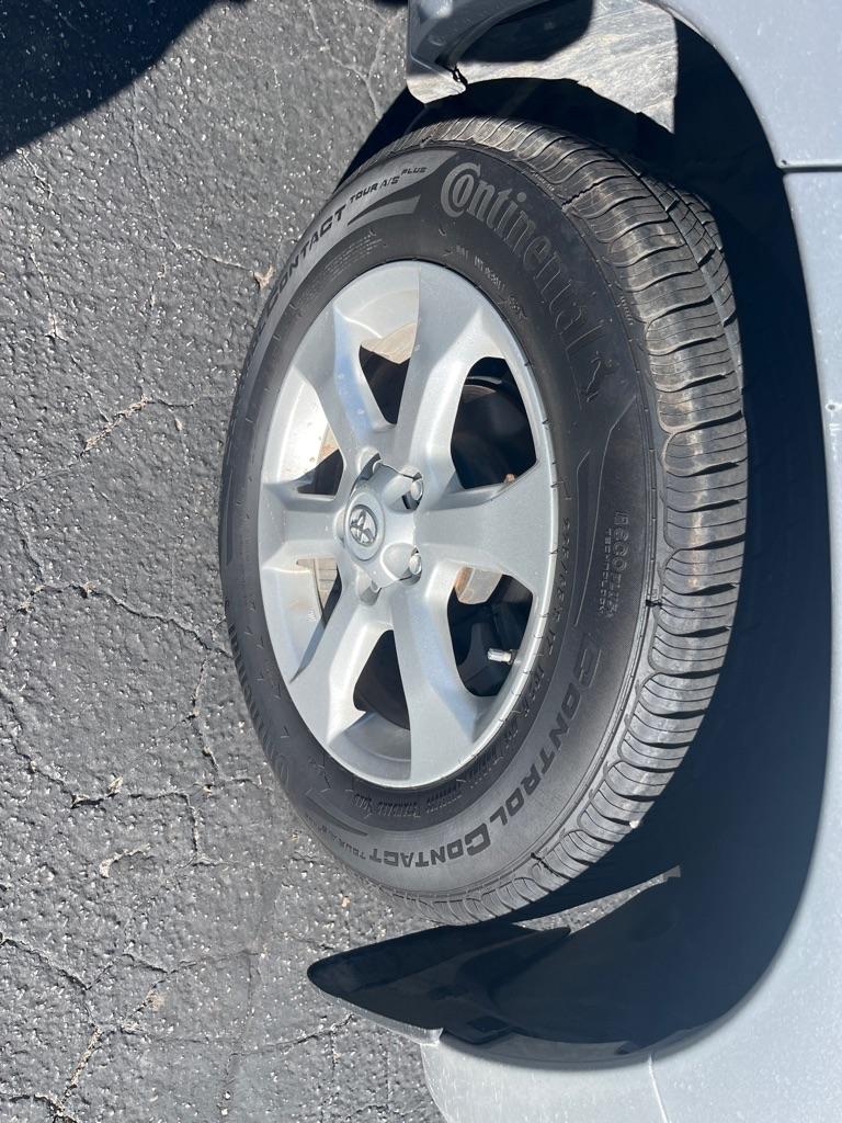 Toyota RAV4 4WD 4dr V6 Limited (Natl) 2012
