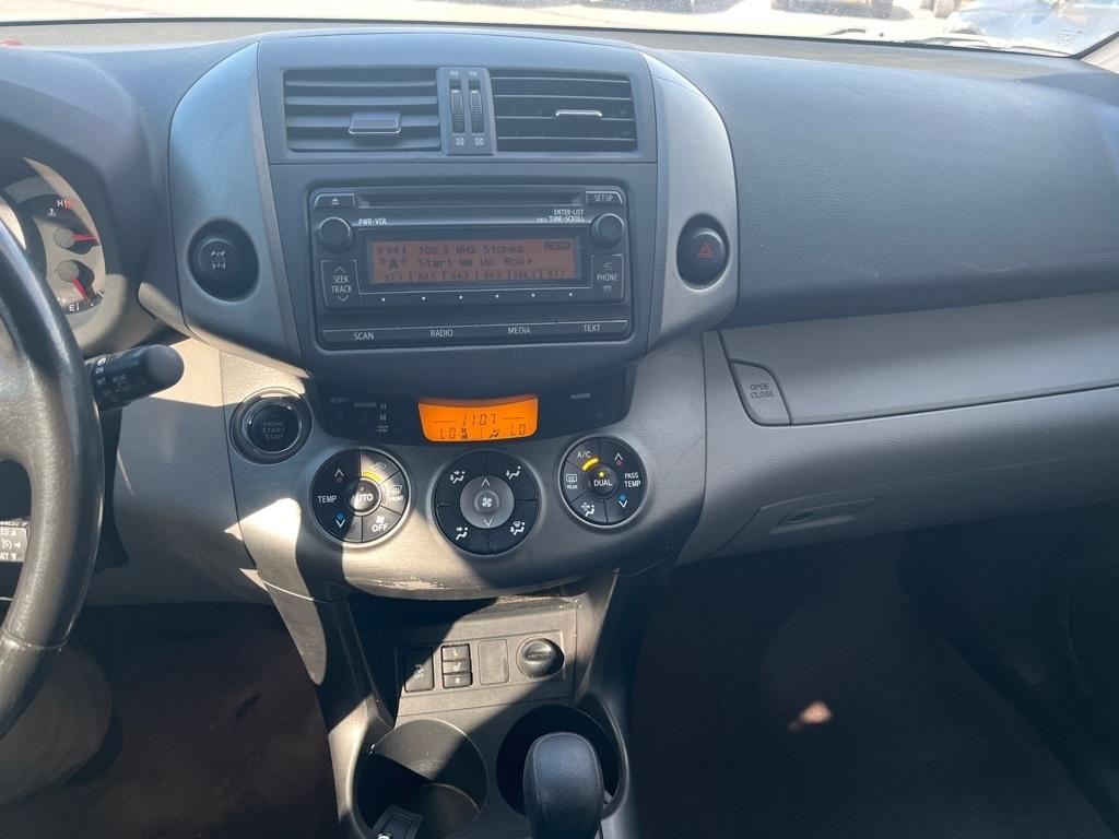 Toyota RAV4 4WD 4dr V6 Limited (Natl) 2012
